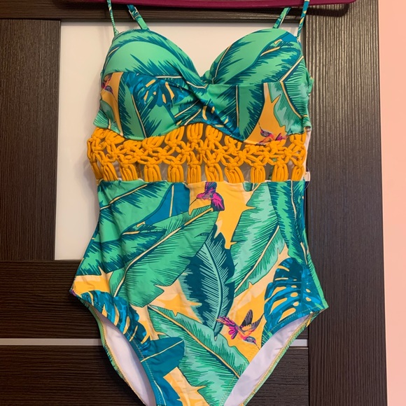 One Piece Swimsuit, size 46 - Picture 1 of 5